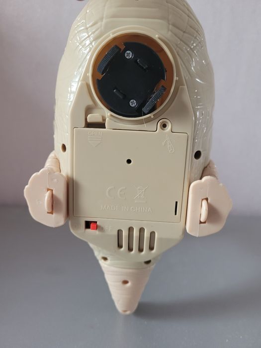 Динозавр робот трансформер