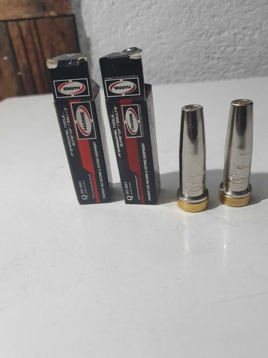 Продавам или заменям дюзи за резак Харис