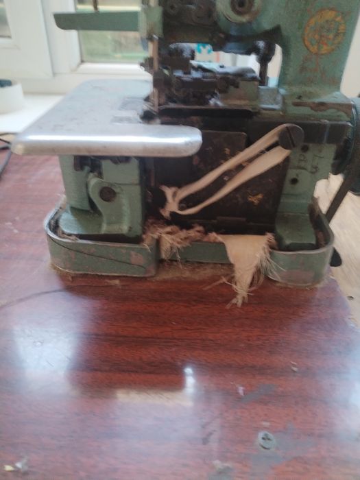 Швейная машина и оверлок