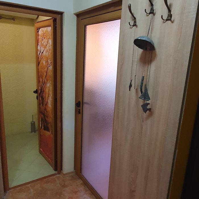 Дава се под наем Многостаен апартамент в Варна, Червен площад - 98 кв.м за 765 € - Снимка #8