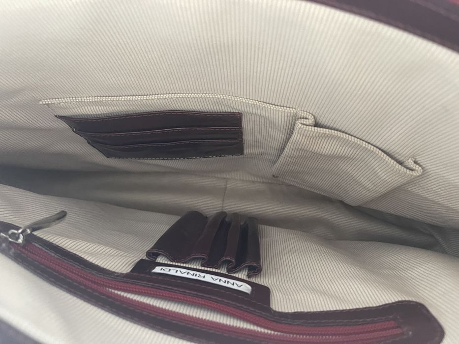 Geanta Anna Rinaldi, piele, eleganta, potrivita si pt laptop