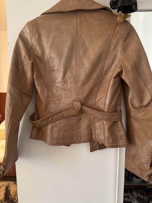 Geaca din piele naturala