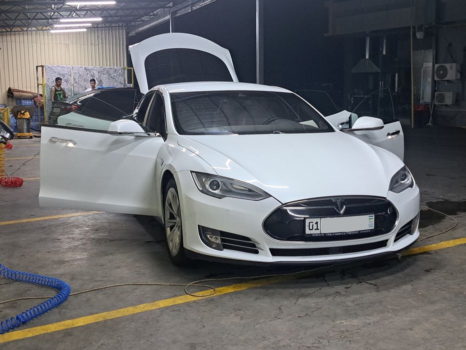 Tesla Model S 90D Dual Motor, 2016 г. Американка