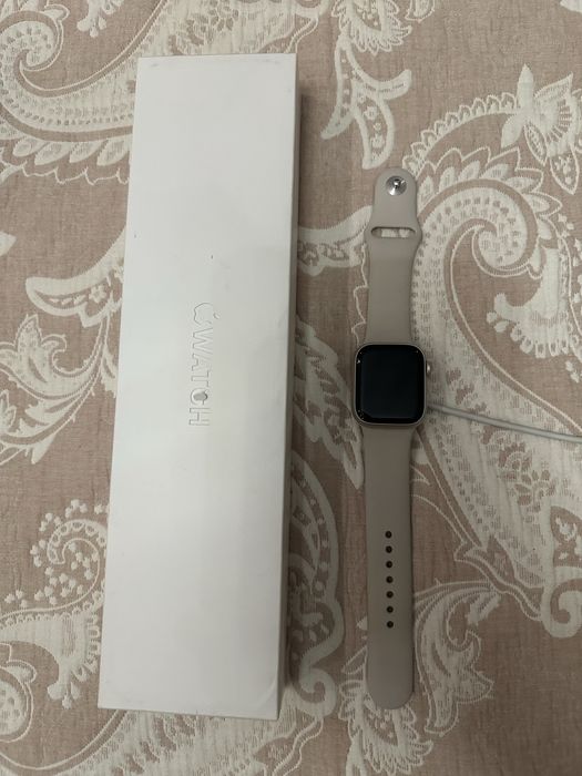 Apple Watch Series 7 41mm (Starlight)