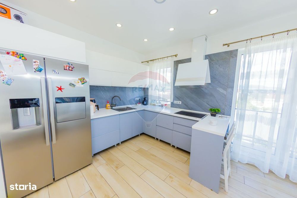 Penthouse exclusivist 186 M2C de vânzare în zona Centrală BAIA MARE