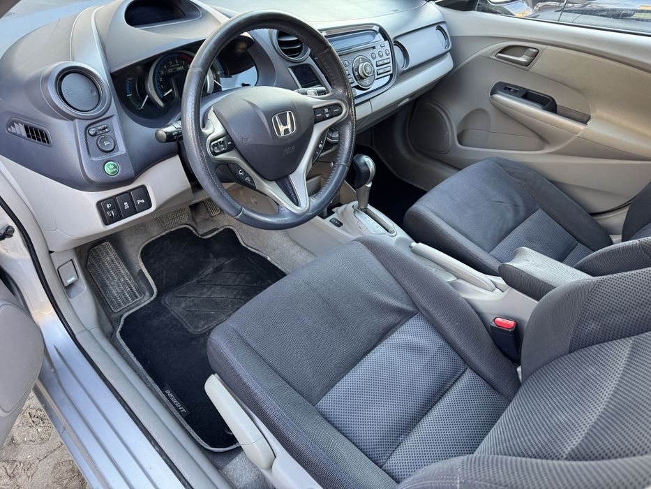 Honda Insight 1.3 Hybrid 2010 unic proprietar in tara din 2023