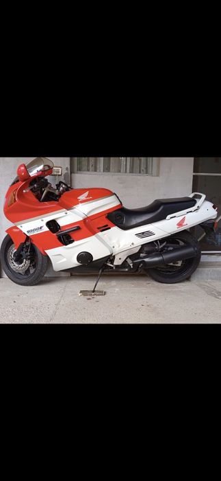 De vanzare Honda cbr 1000 f .