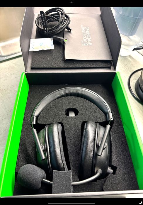Слушалки за компютър RAZER Blackshark V2 Hyperspeed