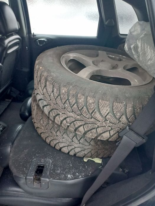 П.  Р.  О.  Д.  А.  М