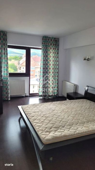 Apartament cu 3 camere de inchiriat in zona CENTRU — fotografia 3