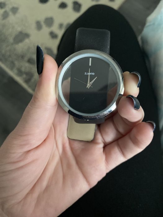 Дамски часовник