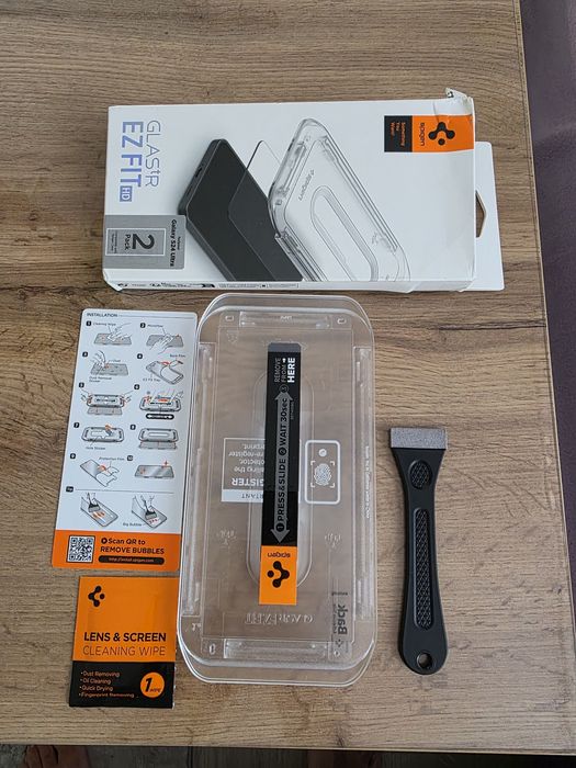 Folie sticla Spigen Samsung  25 ultra iphone 13,14