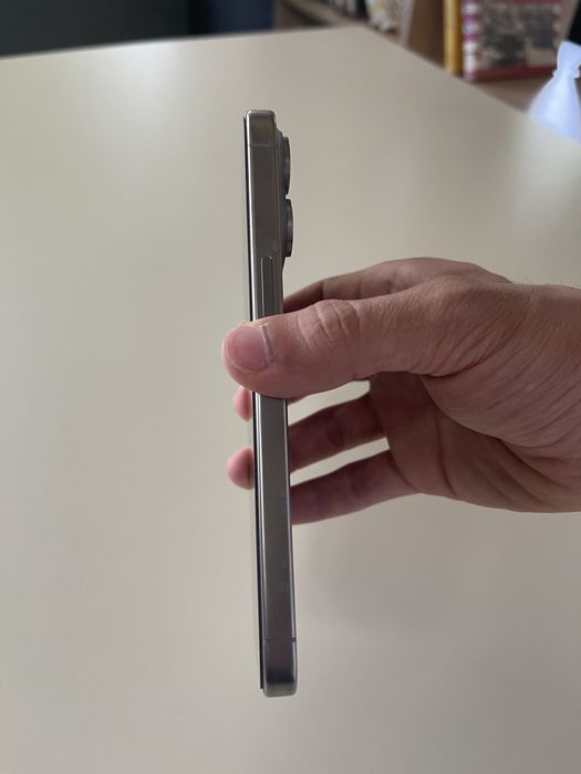 Iphone 15 PRO MAX Продаётся (Почти новый)