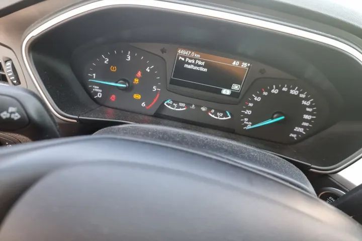 panou comanda clima ceasuri de bord  fete de usi Ford Focus 4 2021 motor 1.5tdci dezmembrez