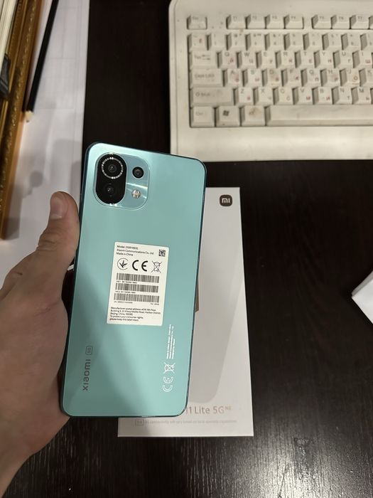 Xiaomi Mi 11 lite 5G Ne 8+8/ 128 GB karobka dokument