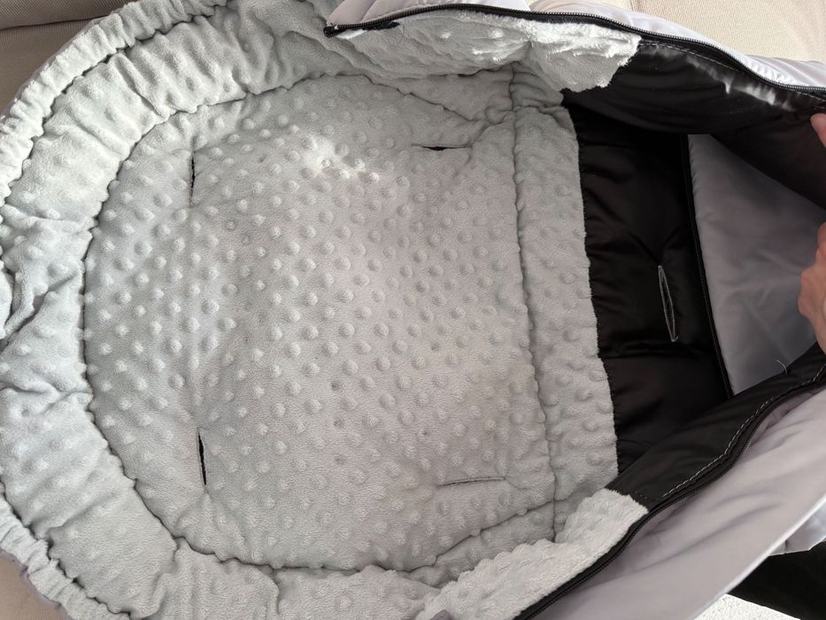 Чувалчета за количка ЧИСТО НОВИ