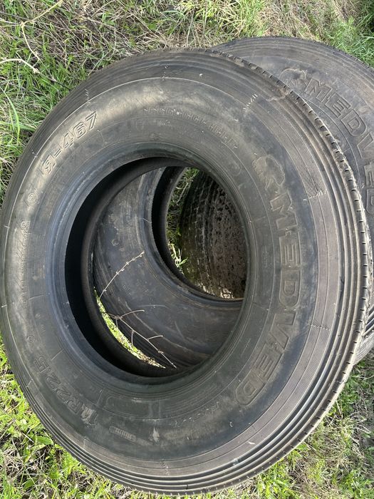 Резина медведь 11 R 22.5