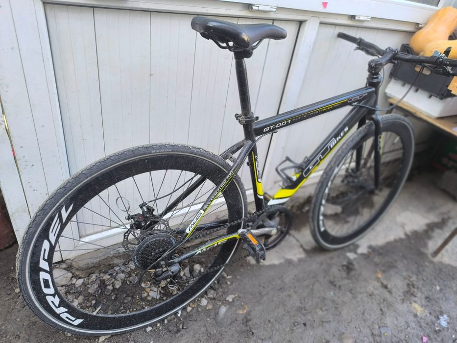 Продам велосипед GT