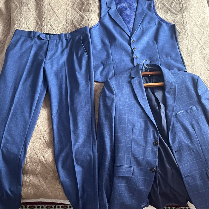 Костюм тройка синий