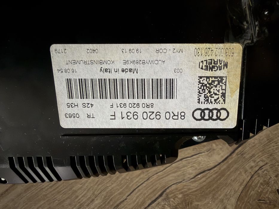 Ceasuri de bord / Cluster Audi SQ5 8R Diesel (2014) - 8R0920931F