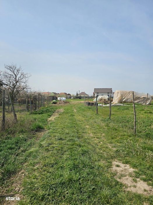 Teren cu proiect si autorizatie de constructie Nojorid