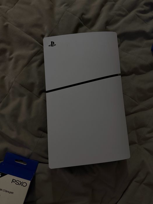 PlayStation 5 1TB + 2 Геймпада