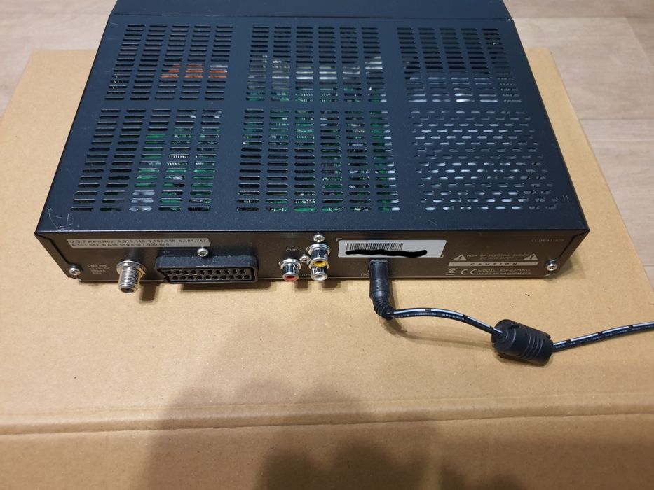 Саталитна чиния и приемник на Vivacom