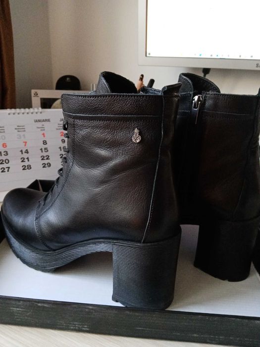 Botine Dasha din piele naturala