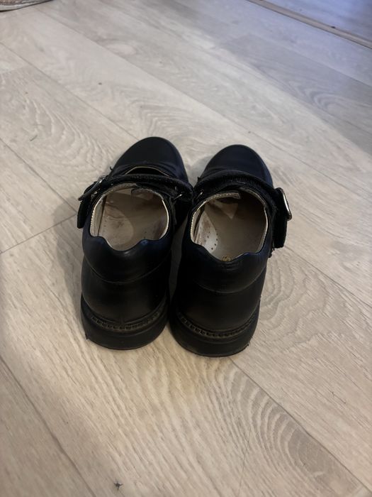 Школьные туфли для девочек