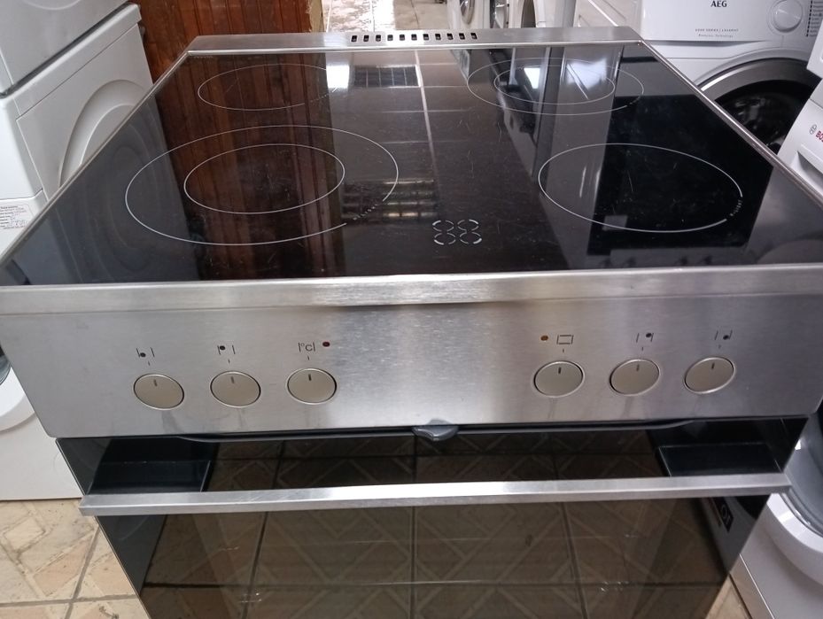 Иноксова свободно стояща печка с керамичен плот Gram 2 години Гаранция