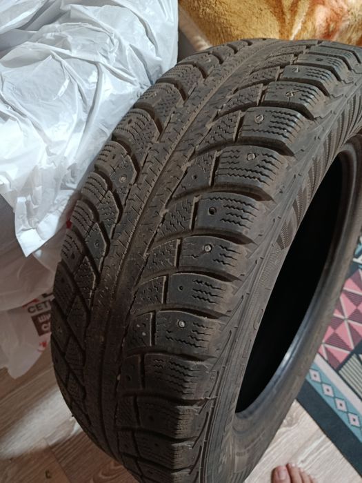 Шины зимние б/у.