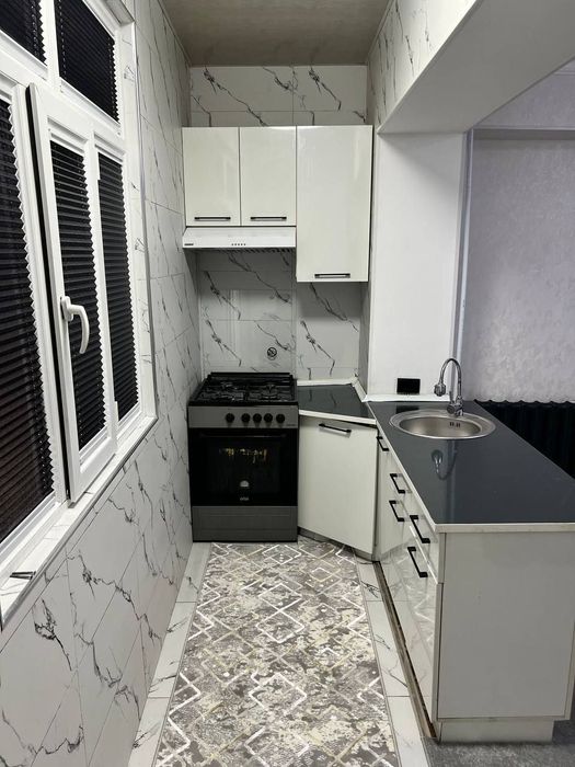 Продается ЮНУСОБОД Универсам