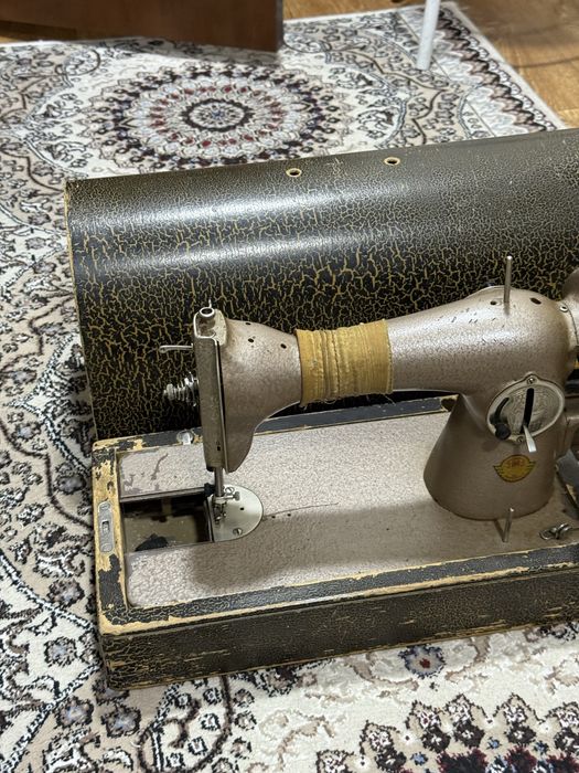 Швейная машинка в продаже