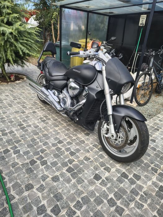 Suzuki intruder M109R