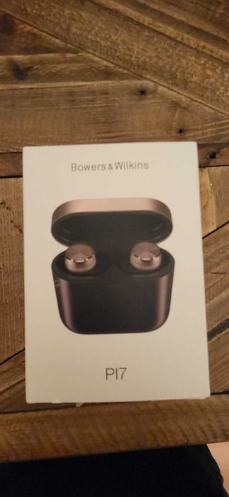 Casti Bowers & Wilkins PI7 ca noi!