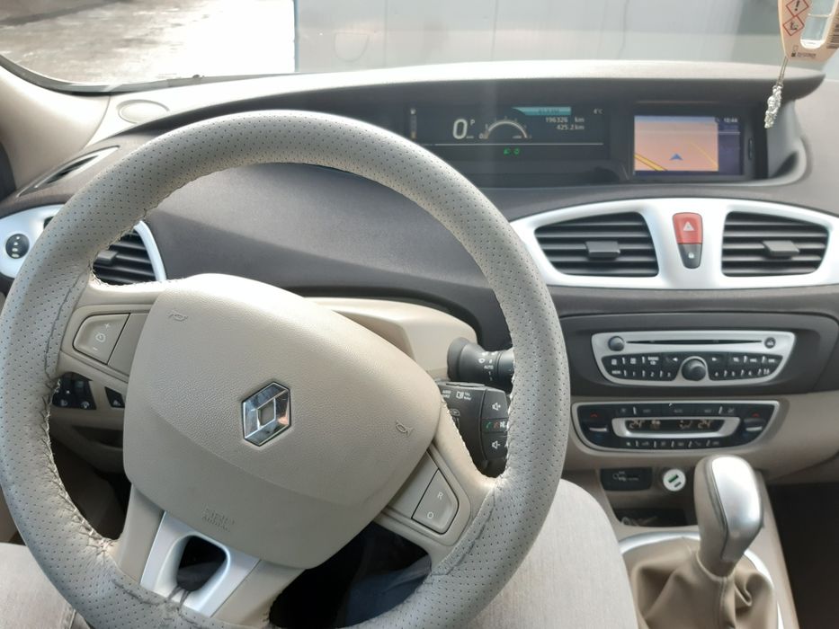 Renault grand scenic