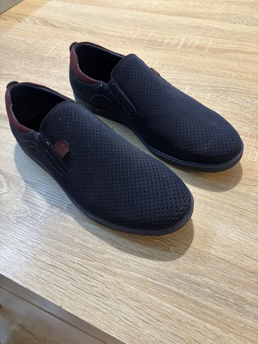 Продавам обувки Mat Star