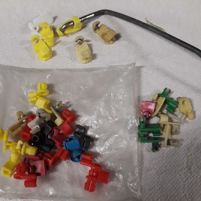 broasca usa/clips agrafa tija broasca usa dacia logan