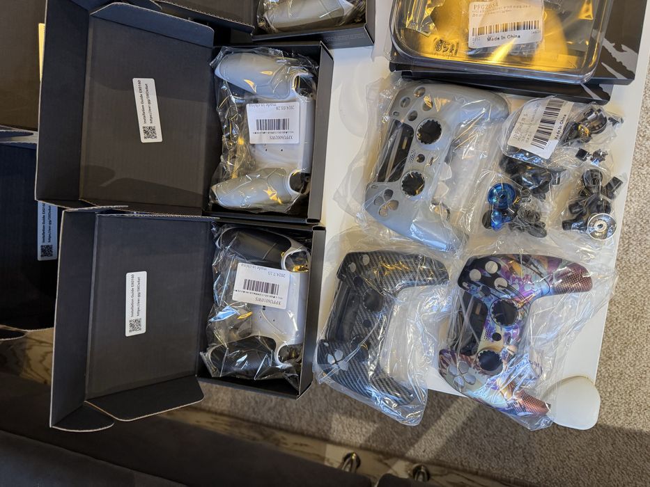 Kit-uri modare eXtremeRate PlayStation 5