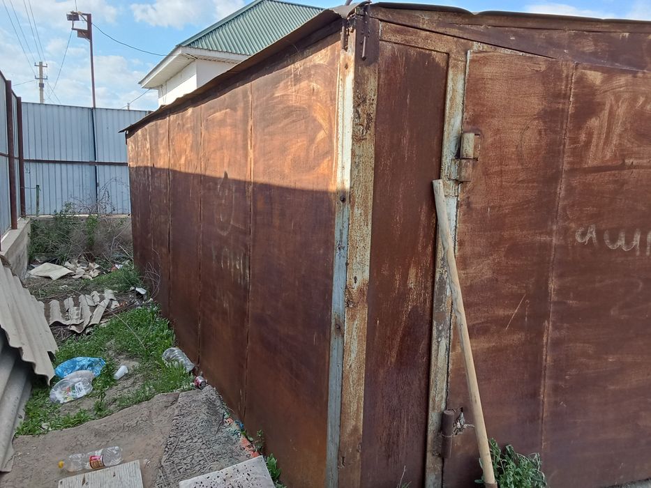 Еки гараж Бир багамен сатылады