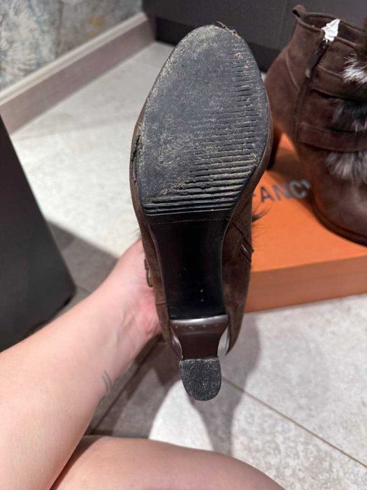 Продам фирменные демисезонные полусапожки