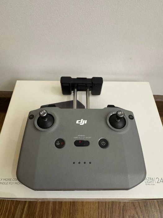 Vand drona DJI Mini 2 Fly More Combo – 4K + multe accesorii