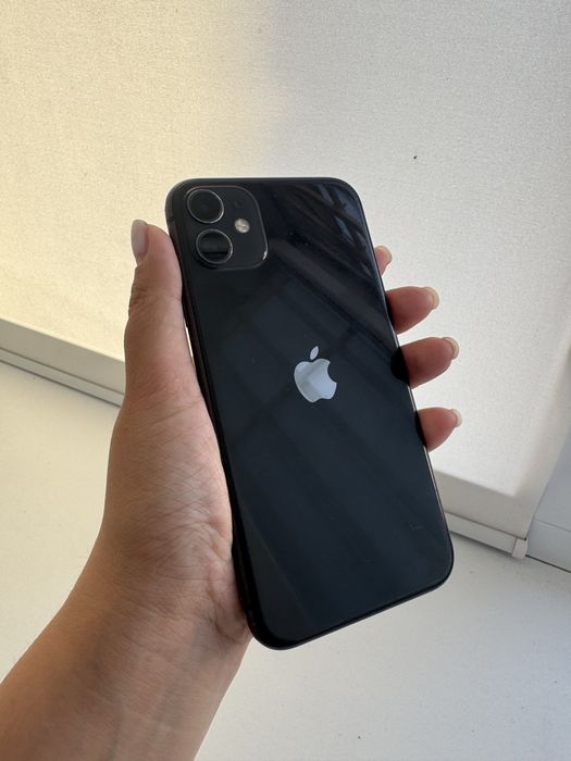 Продам iPhone 11