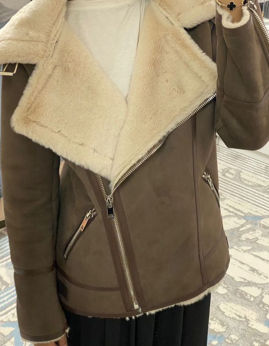 Дубленка ZARA, очень теплая, стильная