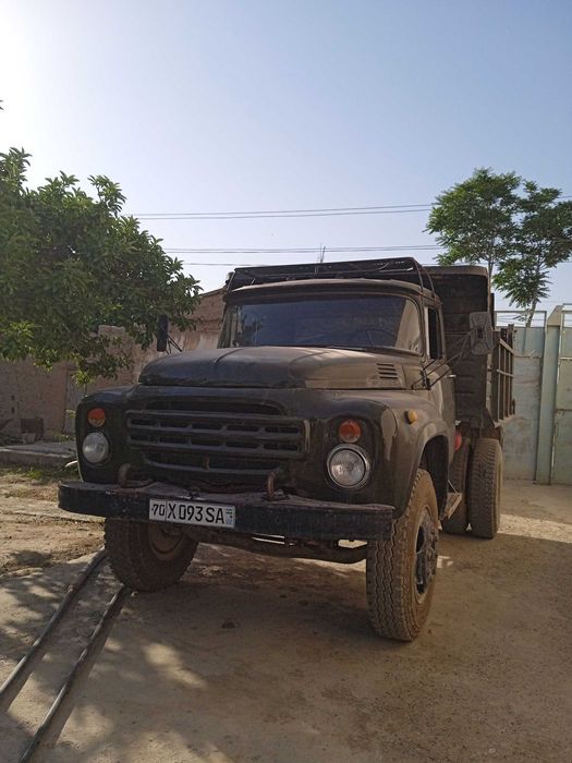 Zil-130 samasval sotiladi