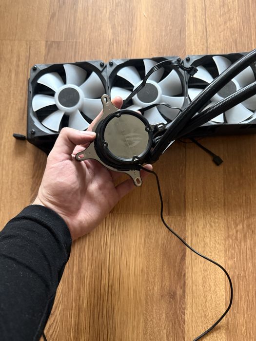 Asus Rog Strix Lc III 360 водно охлаждане
