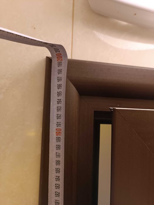 Врата за баня алуминий