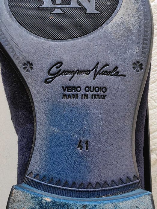 Продам мужскую обувь лоферы