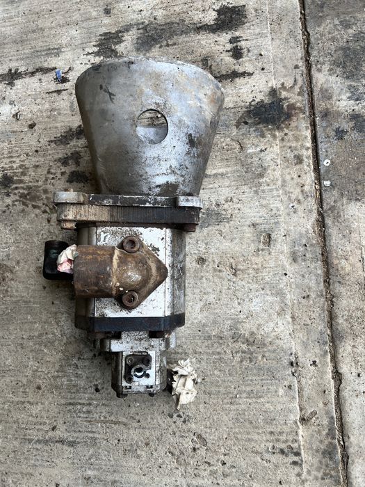 Pompa dubla hidraulica