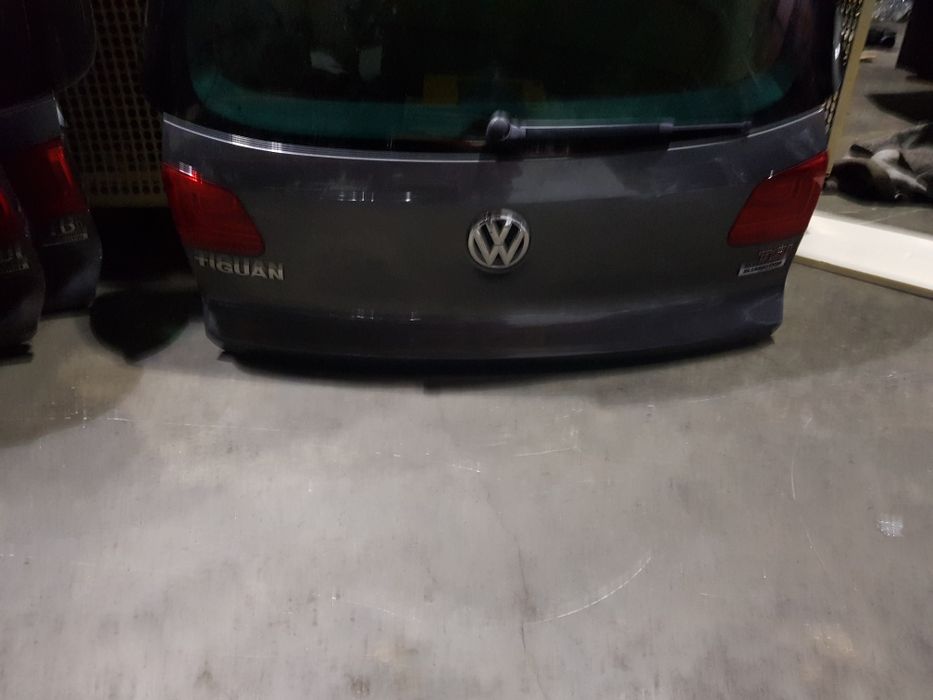 Haion usa capota portbagaj complet  vw tiguan 5n 2012 facelift